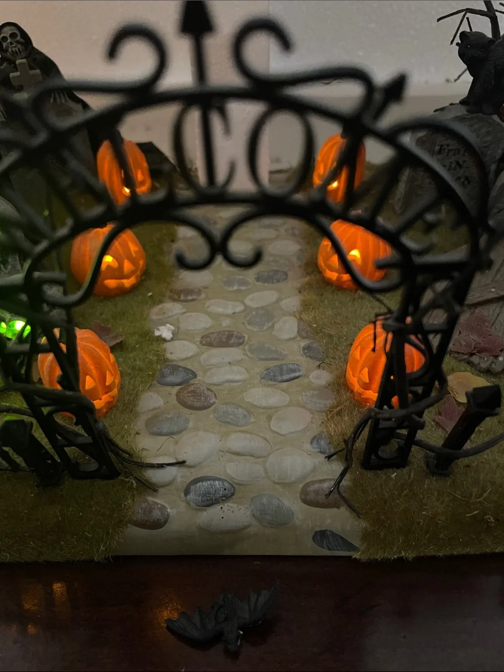 Department 56 spooky miniature